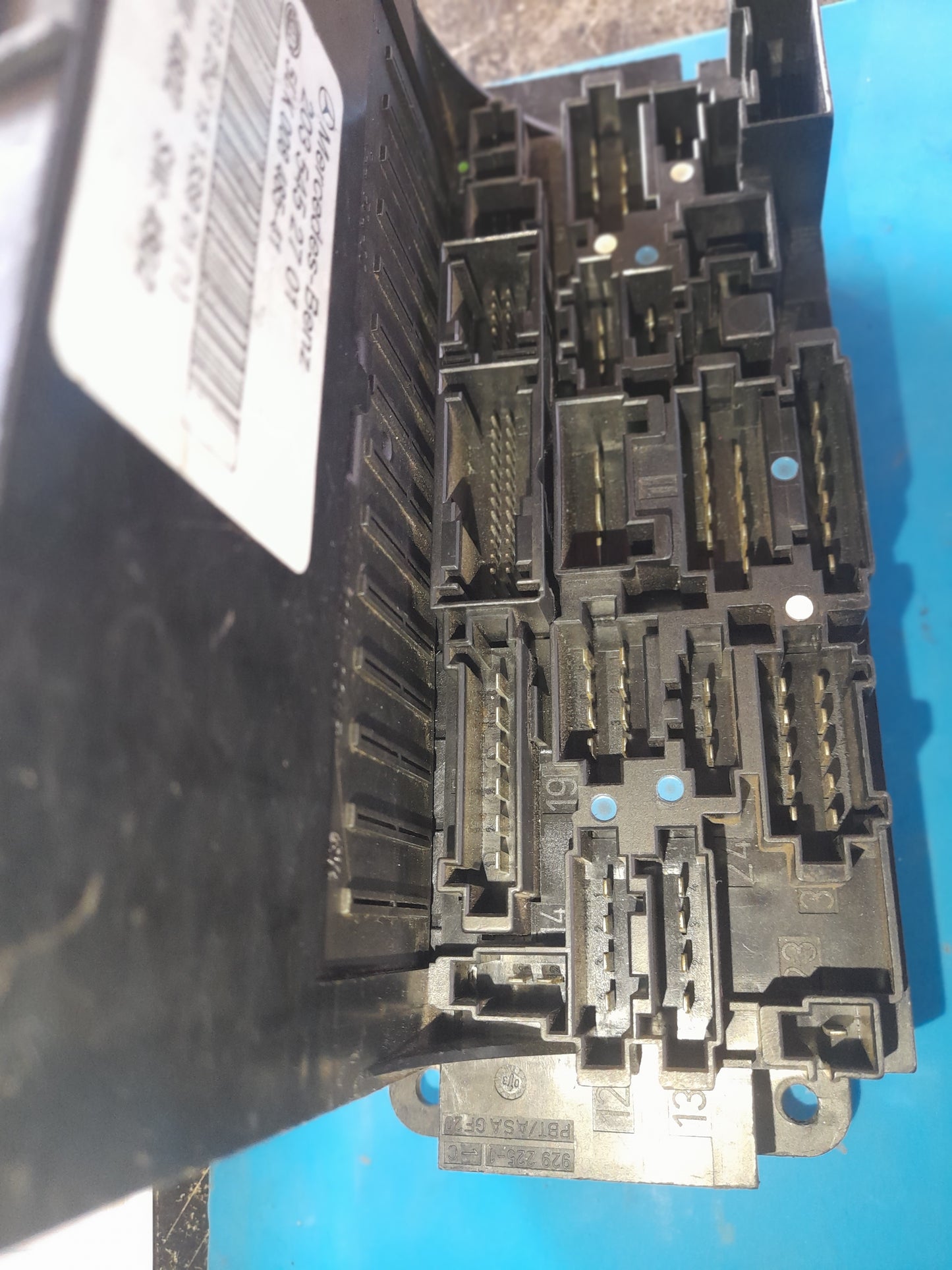 Mercedes 203 front Fuse Box/sam